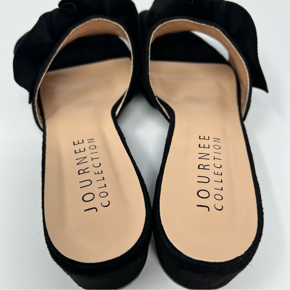 Journee Collection Sabica Ruffle Sandal - Picture 5 of 8